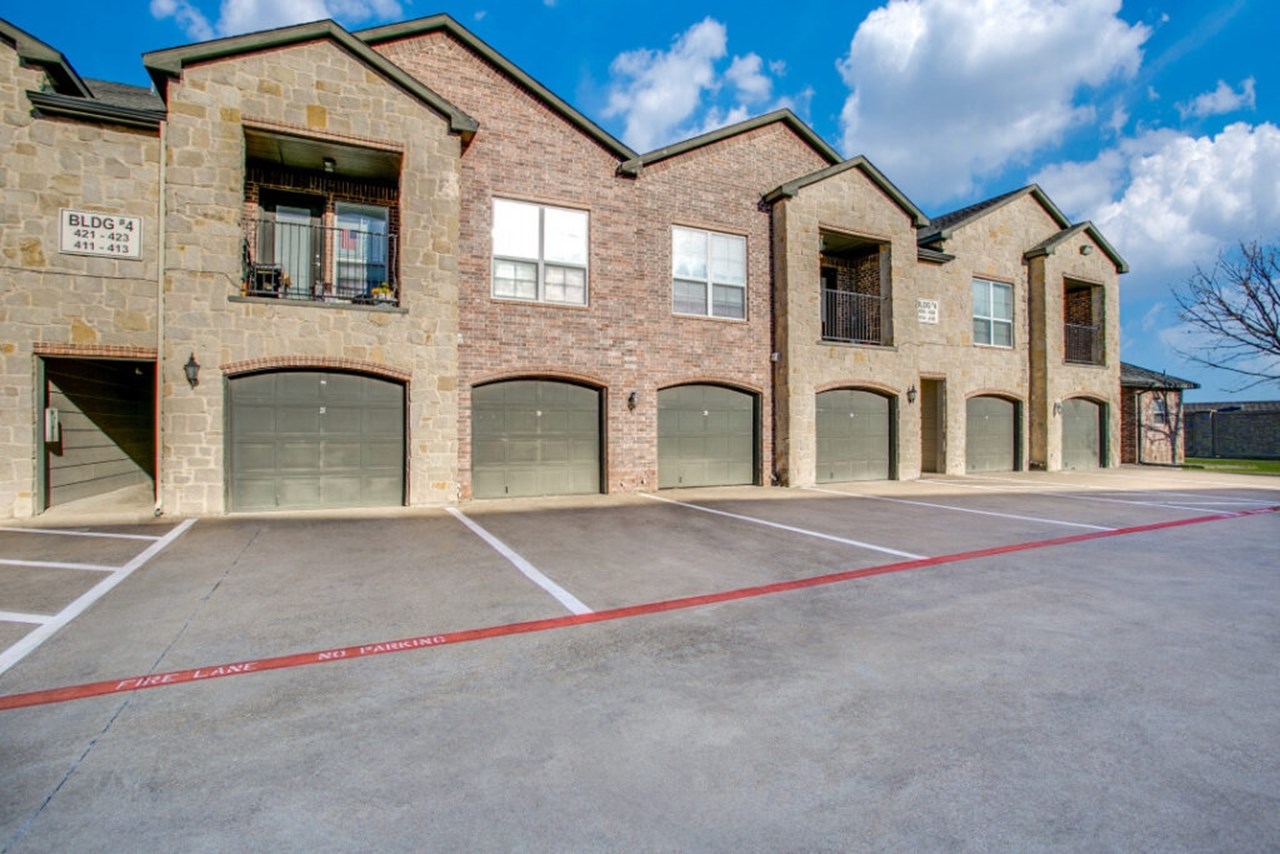 Bella Vita - Waxahachie, TX - Photo 1 of 18