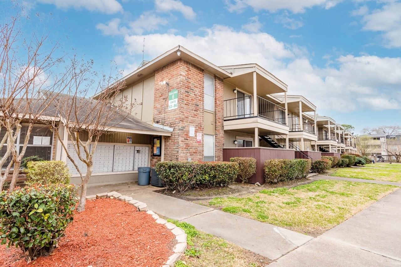 Villa Solano - Houston, TX - Photo 1 of 22