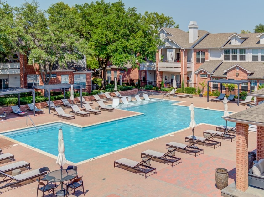 Courts of Bent Tree Dallas 2333+ for 1, 2 & 3 Bed Apts