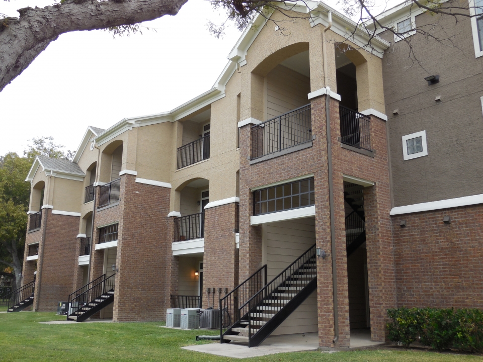 The Club at Stonegate Apartments in Fort Worth, Texas