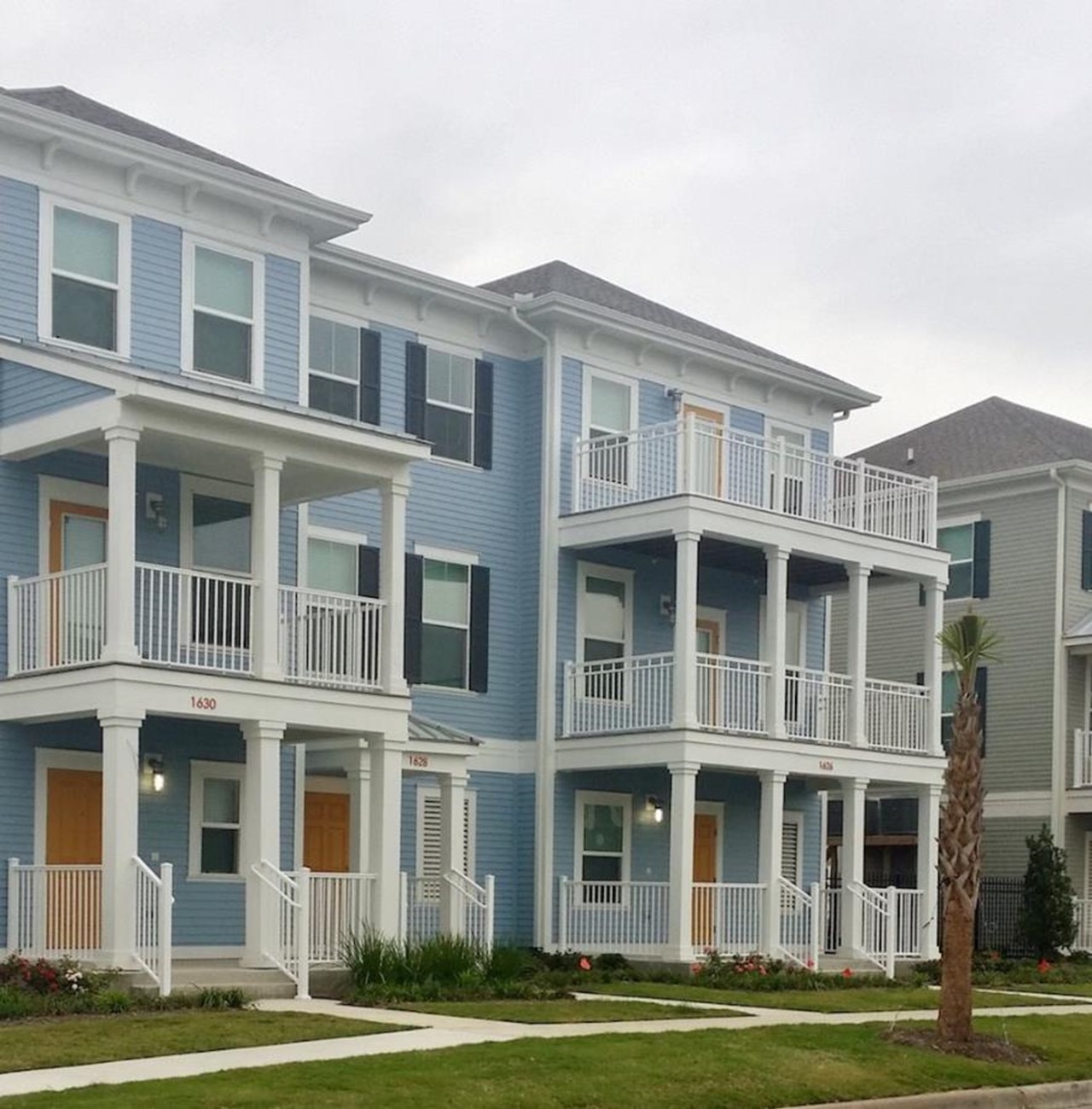 Villas on the Strand - Galveston, TX - Photo 1 of 9