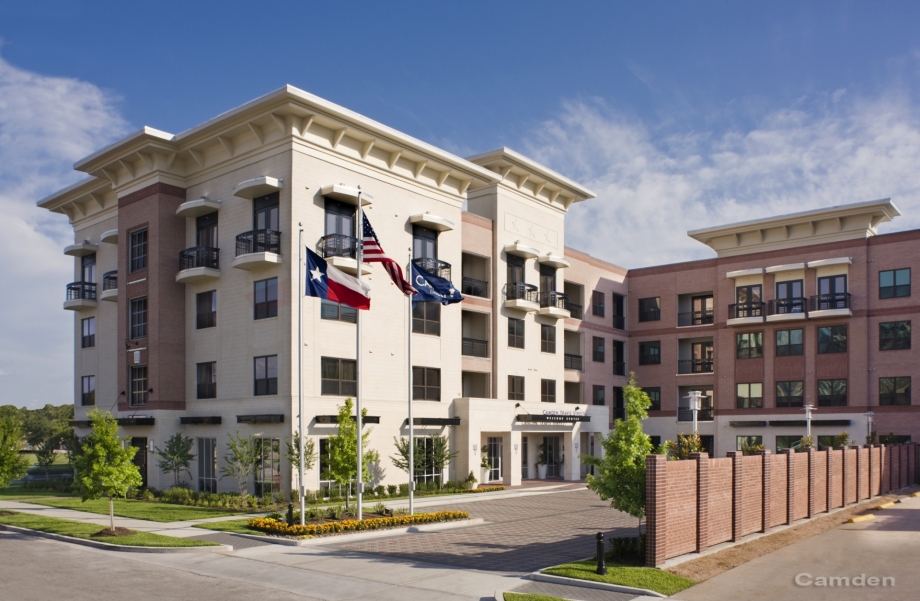 Camden Travis Street Houston 1219+ for 1 & 2 Bed Apts