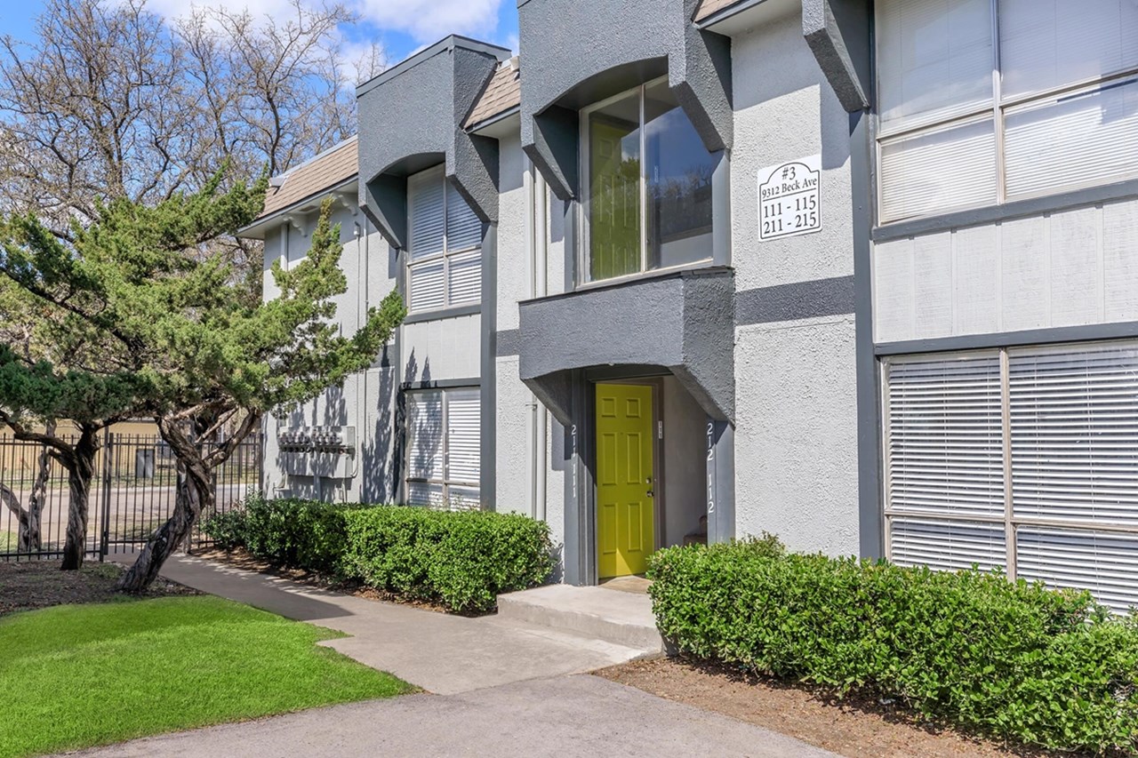 Residences at White Rock Lake - Dallas, TX - Photo 1 of 20