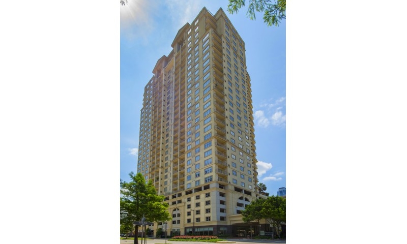 Dominion Post Oak Apartment