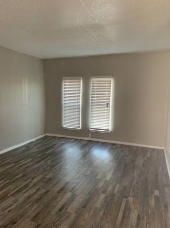 Spanish Plaza - Bedroom - Photo 5 of 6