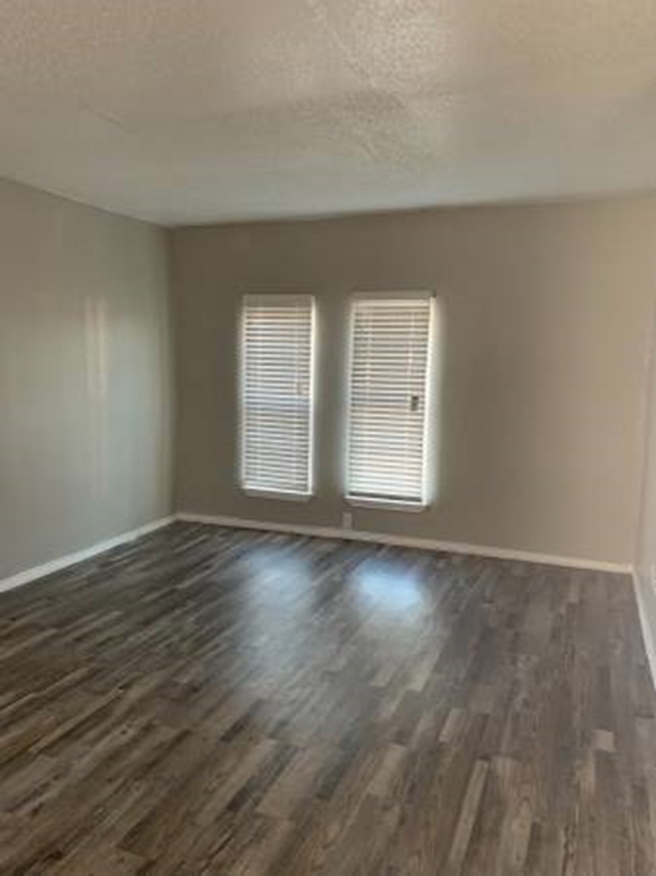 Spanish Plaza - Bedroom - Photo 5 of 6