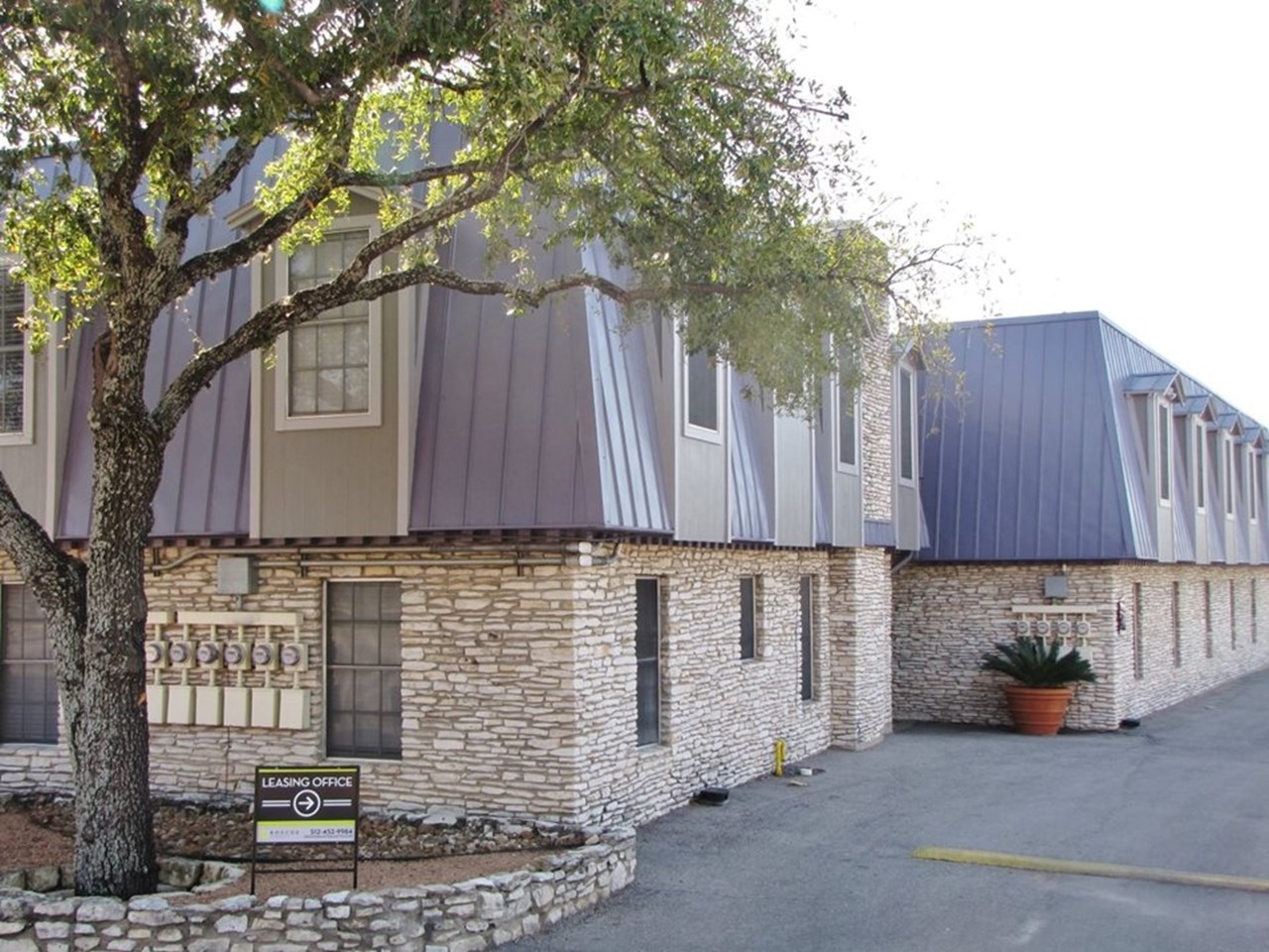 Rosedale - Austin, TX - Photo 1 of 8