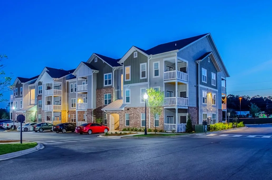 Waverly Burleson 1637+ for 1, 2 & 3 Bed Apts