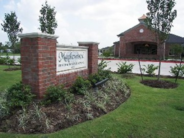 Maplewood Crossing Apartments