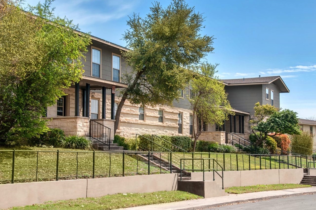 Sunset Ridge of Alamo Heights - San Antonio, TX - Photo 1 of 39