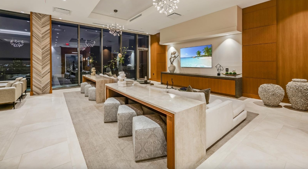 Hanover Turtle Creek Tower - Sky Lounge - Photo 8 of 28