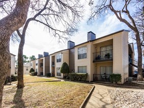 TwentyOne15 Apartments Arlington Texas