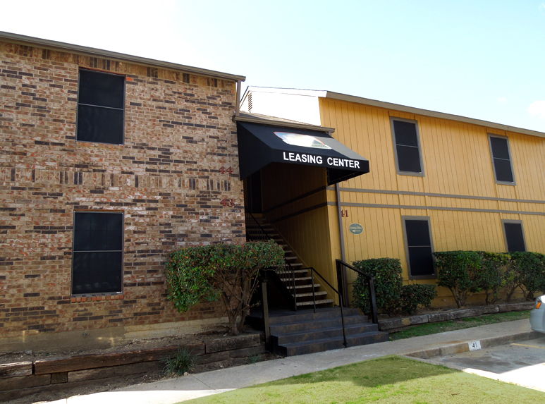 River Ranch - Exterior - Photo 2 of 5