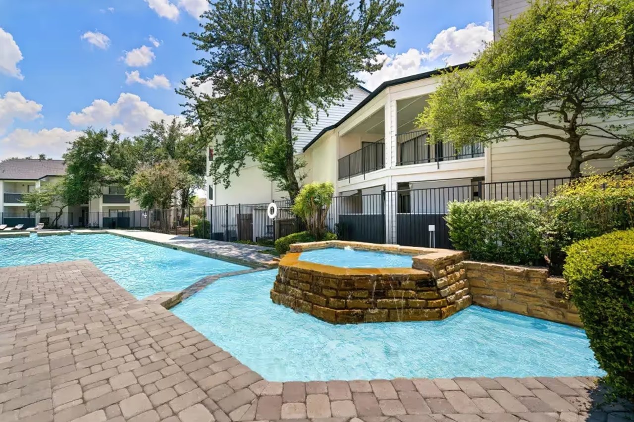 Tides at Highland Meadows - Dallas, TX - Photo 1 of 29