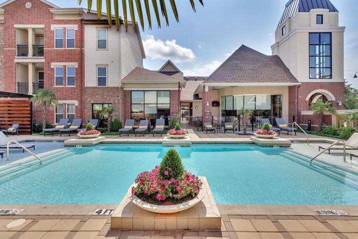 Park Central at Flower Mound Apartments