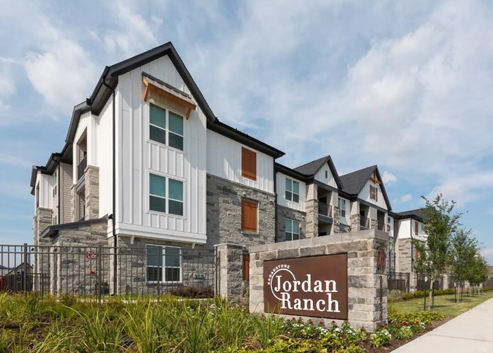 Broadstone Jordan Ranch Apartments