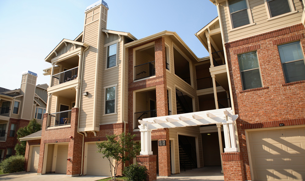 Woods of Five Mile Creek Apartment