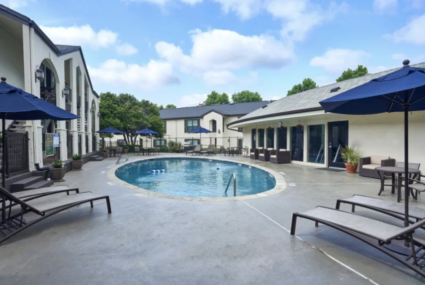 Fountains of Preston Hollow - Pool - Photo 5 of 18