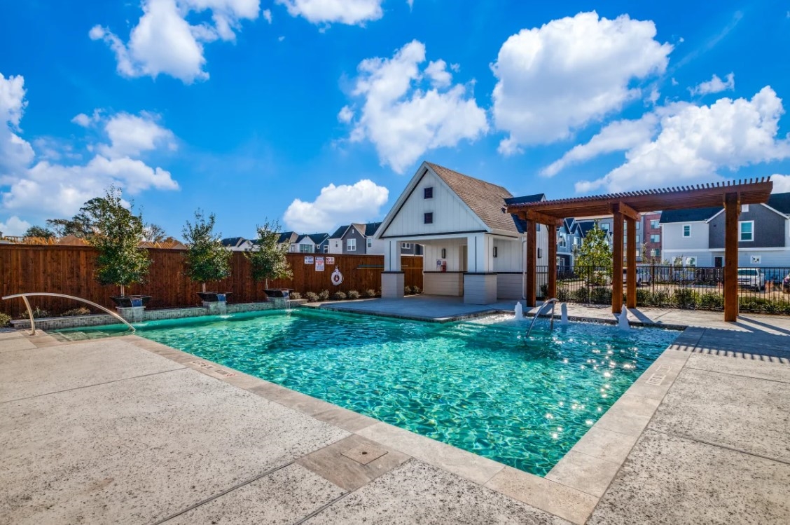 East Heights - Pool - Photo 5 of 19