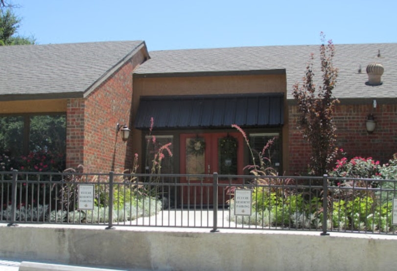 Overton Park Dallas 1000+ for 1 & 2 Bed Apts