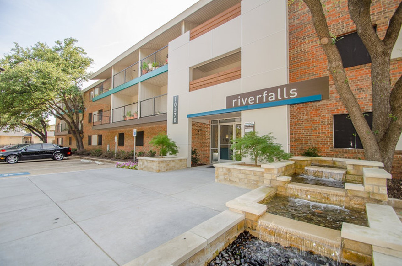 Riverfalls at Bellmar - Dallas, TX - Photo 1 of 11