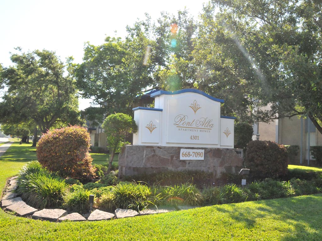 Pont Alba Apartments Bellaire 1175+ for 1 & 2 Bed Apts