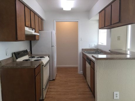 Park at Winslow - Kitchen - Photo 6 of 6