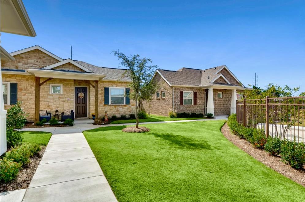 Avilla Northside McKinney 1584+ for 1, 2 & 3 Bed Apts