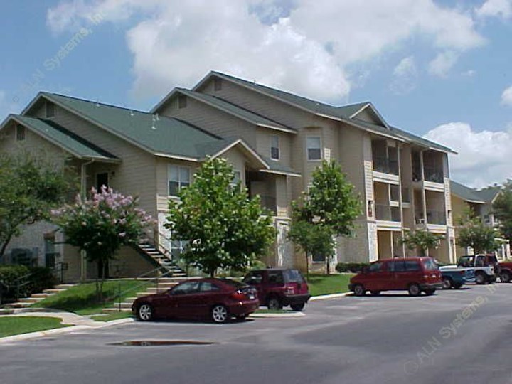 Allure at Shavano San Antonio 999+ for 1 & 2 Bed Apts