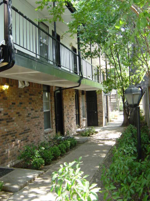 3914 Bowser Apartment