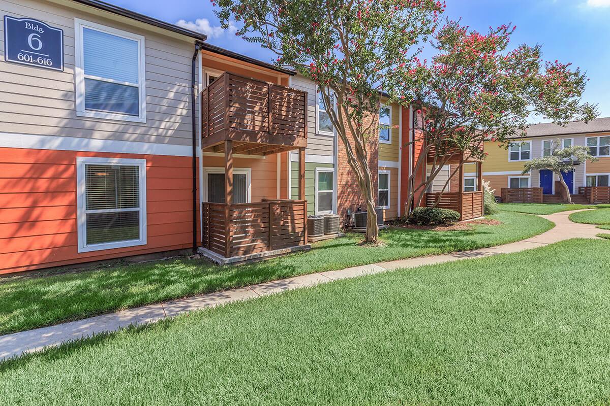 Landing at Northpoint Houston 765+ for 1 & 2 Bed Apts