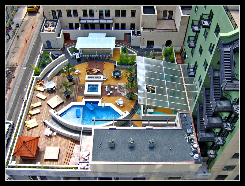 Dallas Power & Light Lofts - Pool - Photo 3 of 8