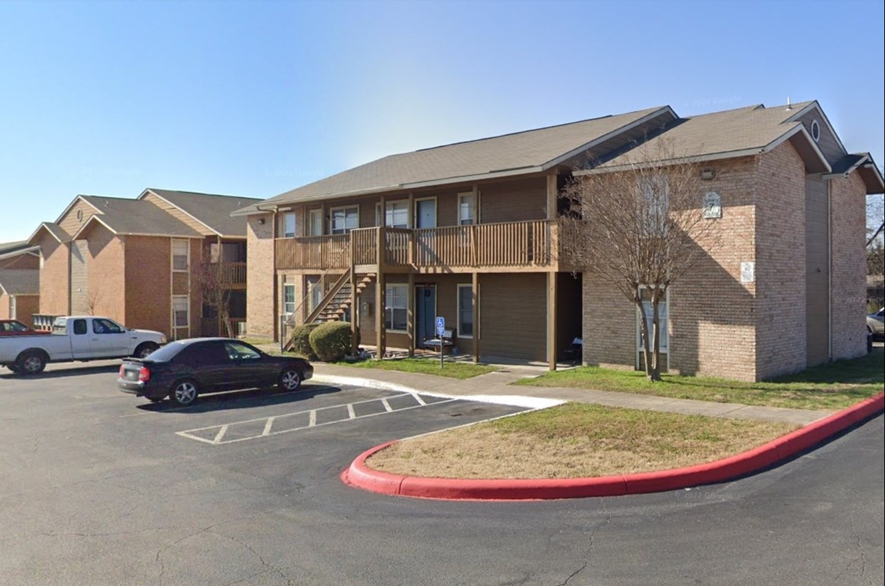 Deely Place - San Antonio, TX - Photo 1 of 3