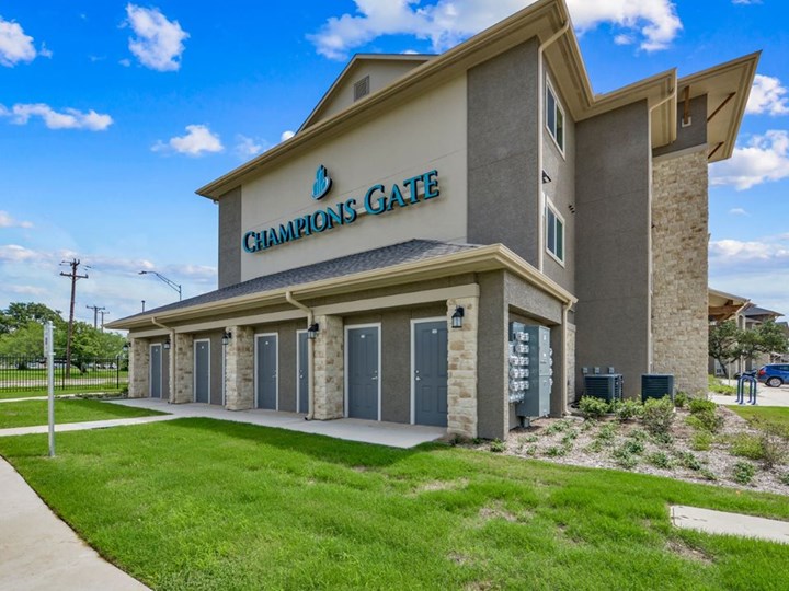 Champions Gate Apartments