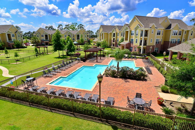 IMT Kingwood Apartment