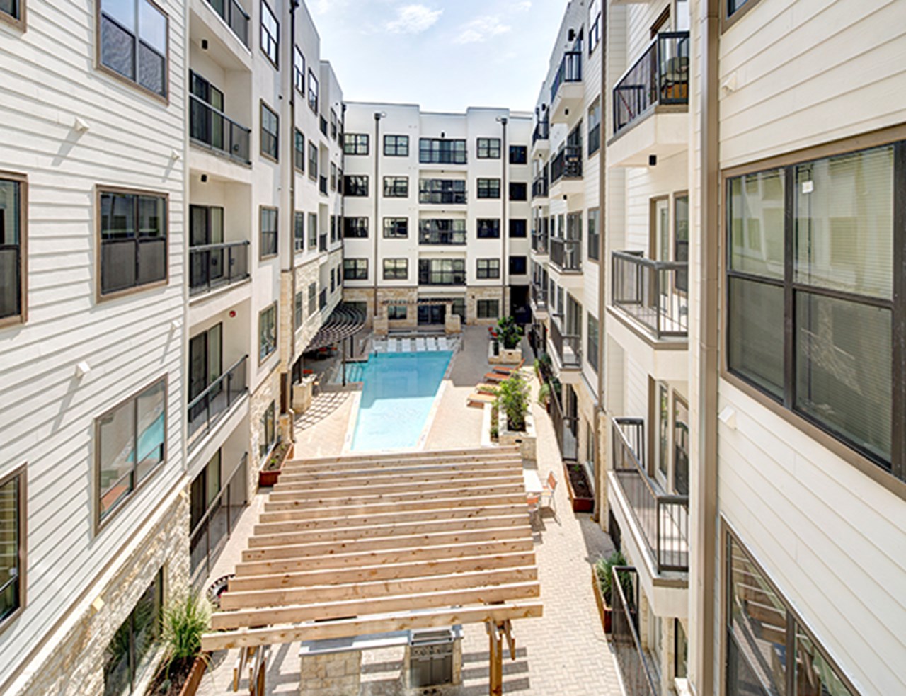 Crest at Pearl - Pool - Photo 2 of 12