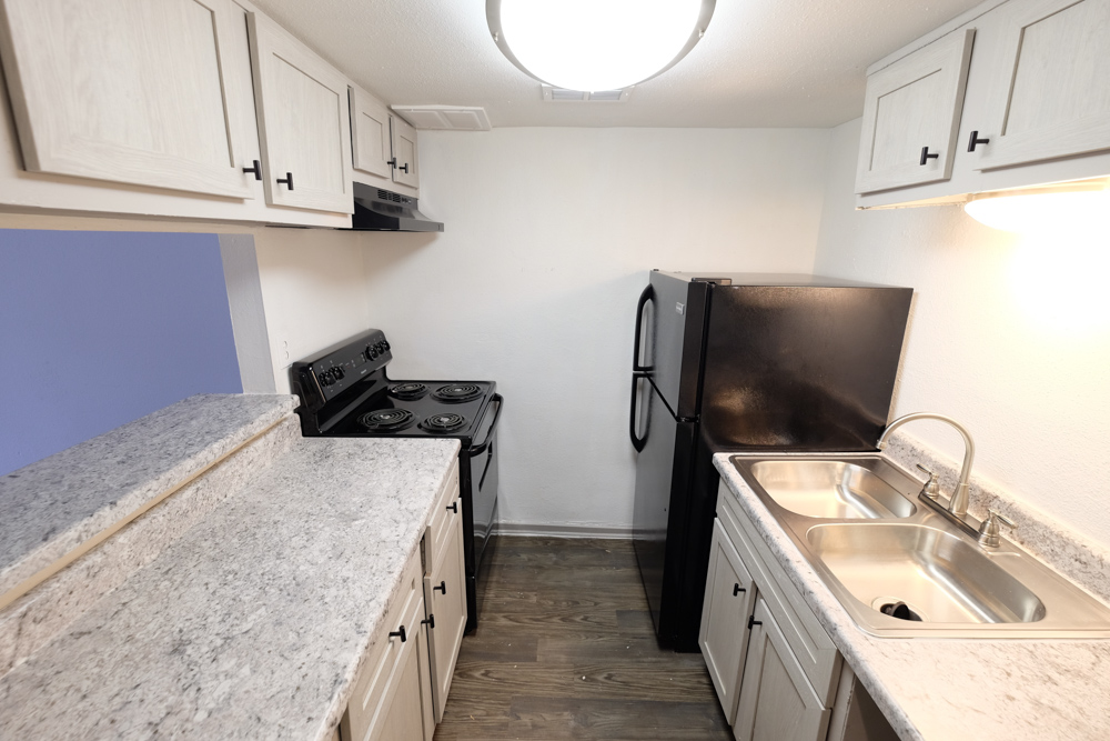 Creek's Edge - Kitchen - Photo 3 of 3
