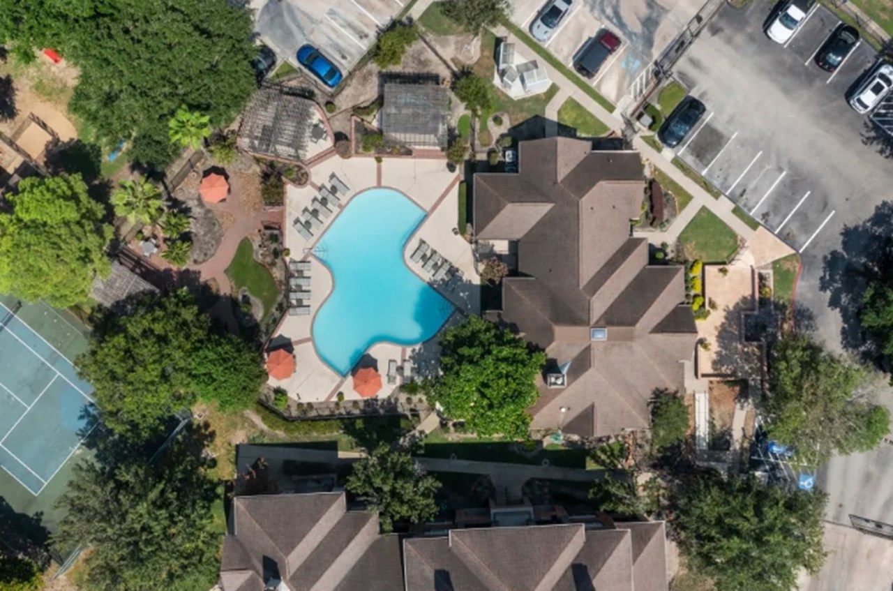 Aventura 1414 - Houston, TX - Photo 1 of 19