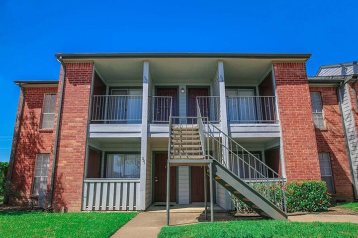 Meadow Chase Apartments