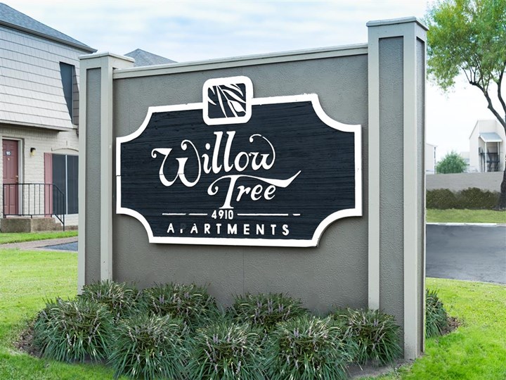 Willow Tree Houston 810+ for 1, 2, 3 & 4 Bed Apts
