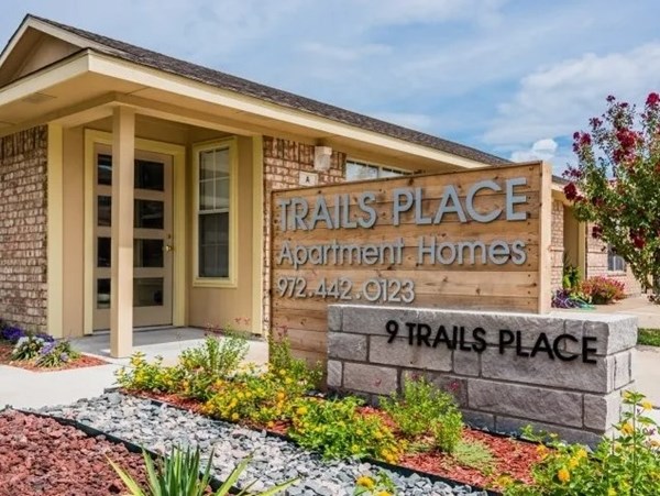 Trails Place