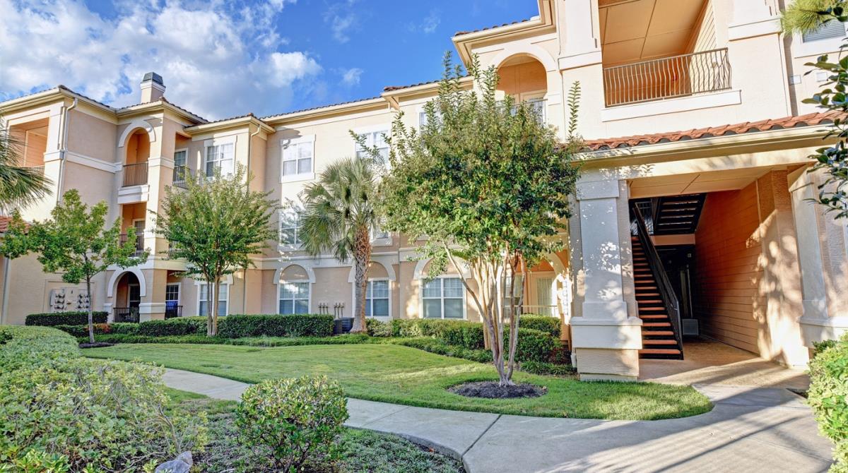 Brisa at Shadowlake Houston 1156+ for 1, 2 & 3 Beds