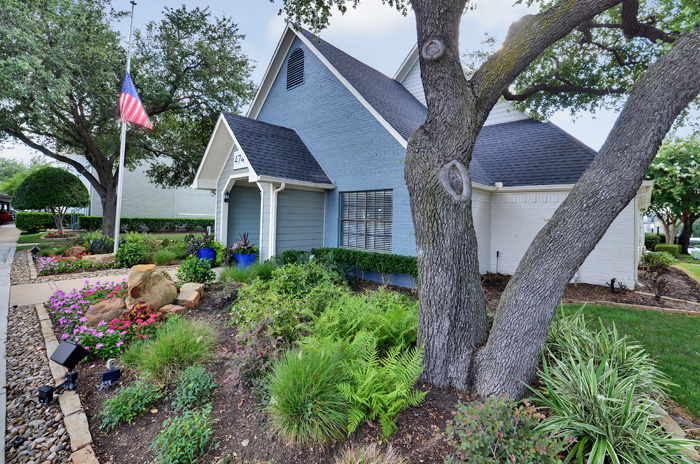 Fieldcrest Apartment