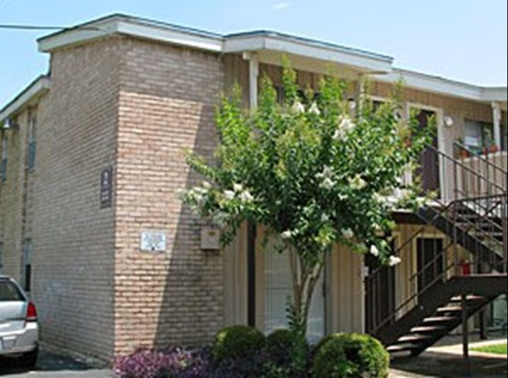 Oak Creek Apartments Austin 1150+ for 1 & 2 Bed Apts