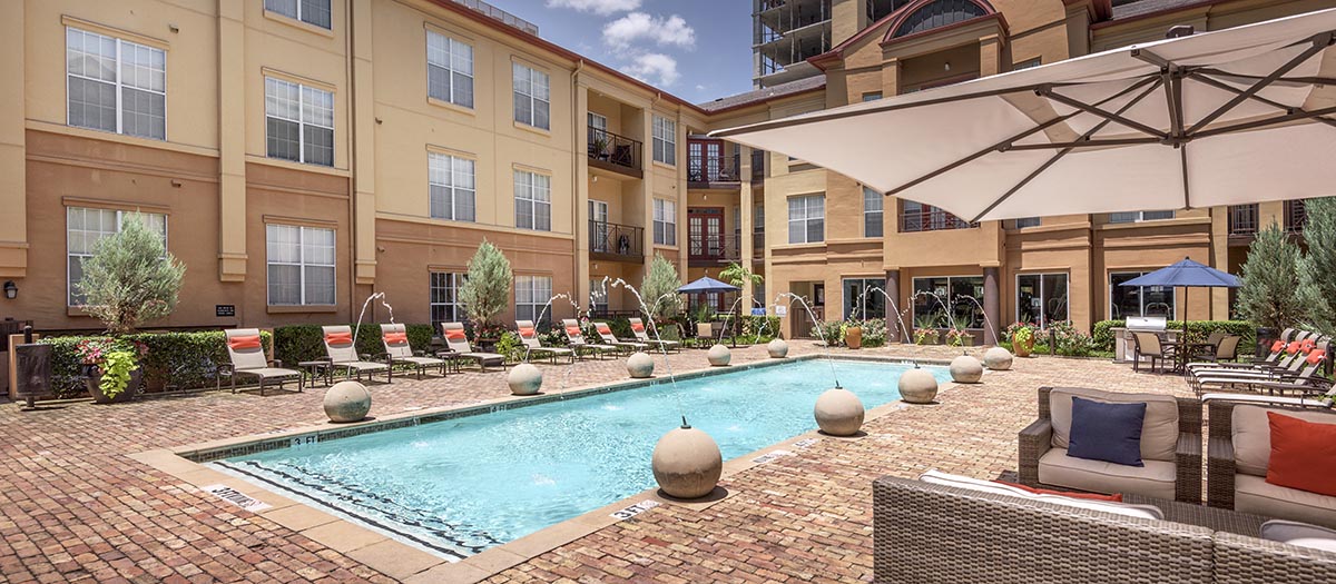 MAA McKinney Avenue II - Pool - Photo 3 of 8