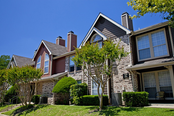 Plano Park Townhomes Apartment