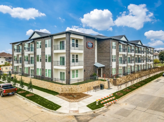 Ferguson Flats at Bishop Ridge - Exterior - Photo 6 of 17