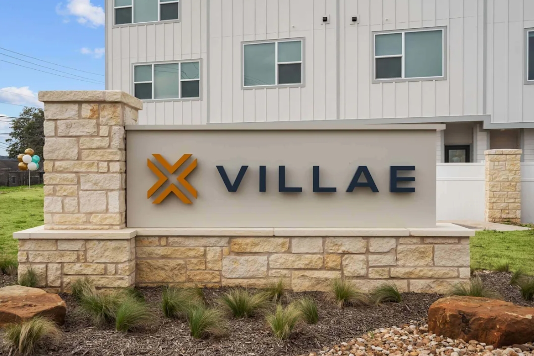 Villae ATX - Entrance - Photo 2 of 28