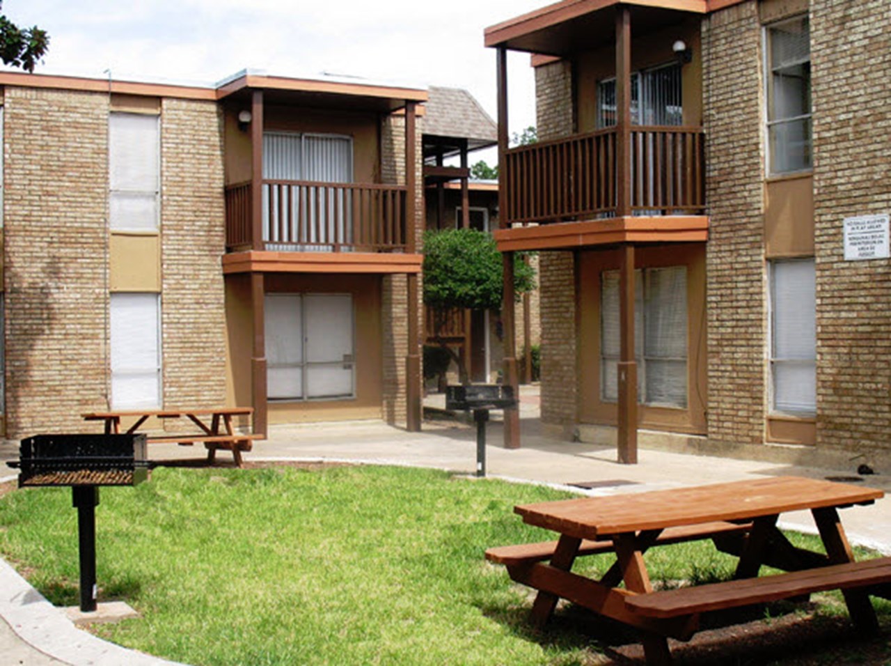 Regency - Arlington, TX - Photo 1 of 7