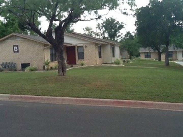 Alta Vista I & II Marble Falls 725+ for 1 & 2 Bed Apts